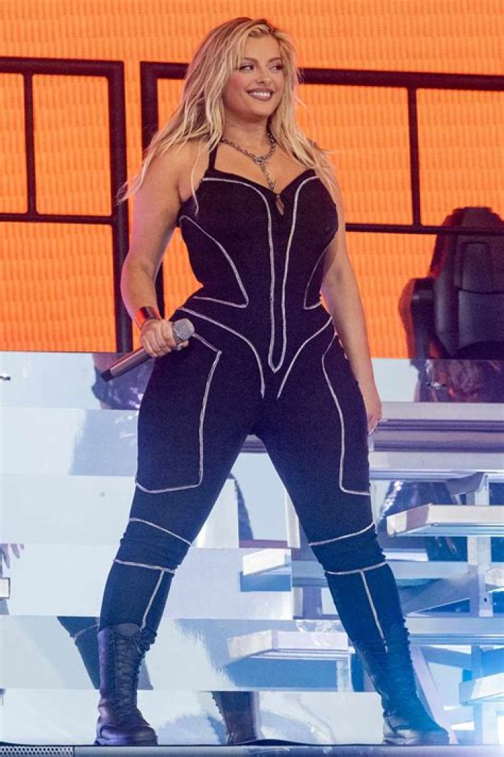 Bebe Rexha weight, height and age. We know it all!
