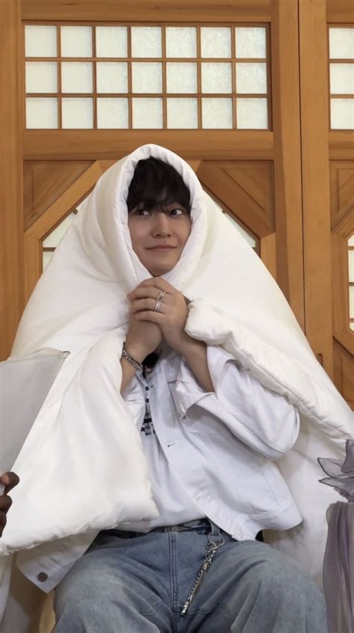 Han ji min, Woo sung and Wedding photos on Pinterest