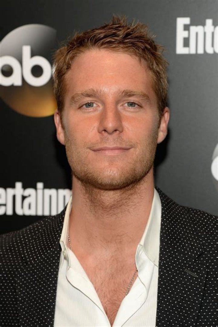 Jake McDorman Biography, Height & Life Story Super Stars Bio
