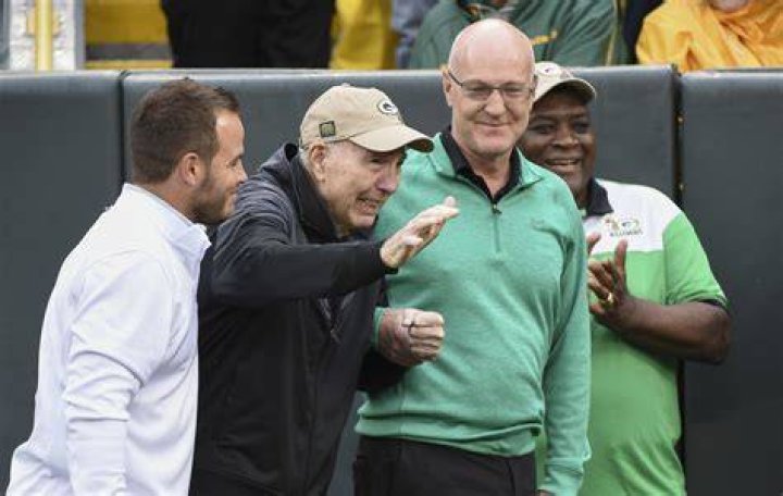 Legendary Packer Bart Starr Passes Away at Age 85