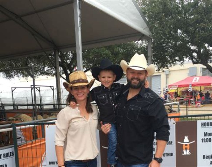Nicole Aunapu Mann Husband Travis Is A Navy Man Children