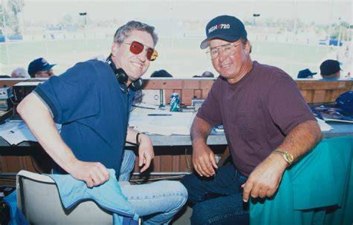 Pat Hughes Bio, Age, Height, Wife, Salary, Net Worth Cubs Radio 670